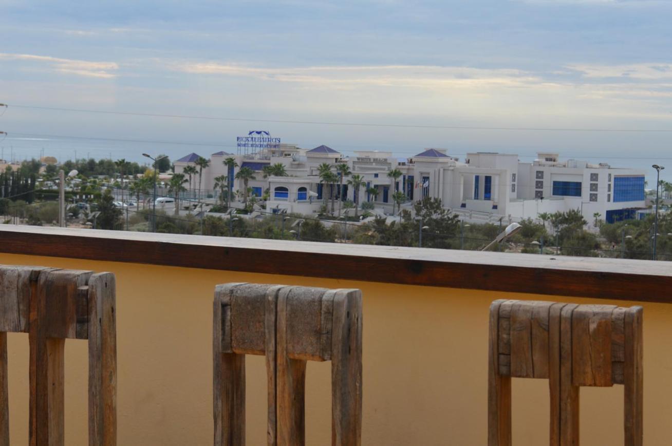 Sunset Surfhouse Morocco Hostel Tamraght Exterior foto